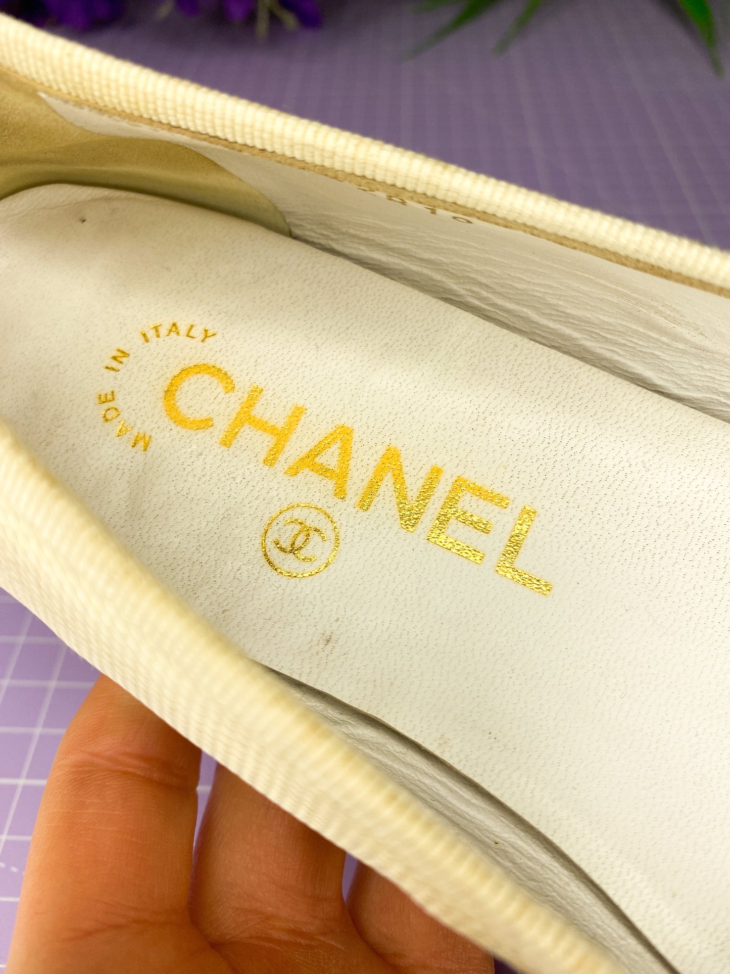 Chanel Ballet Flats in Beige Black 38C/5