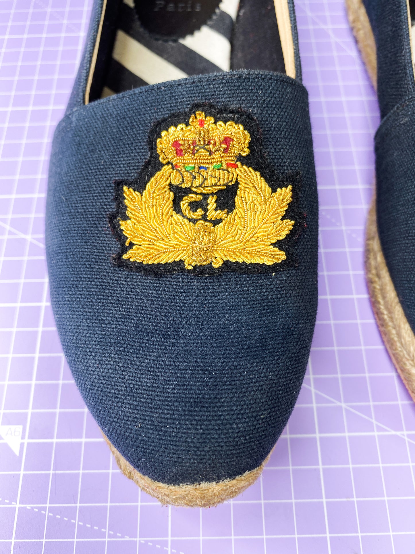 Christian Louboutin Gala Embroidered Crest Espadrilles 39/6